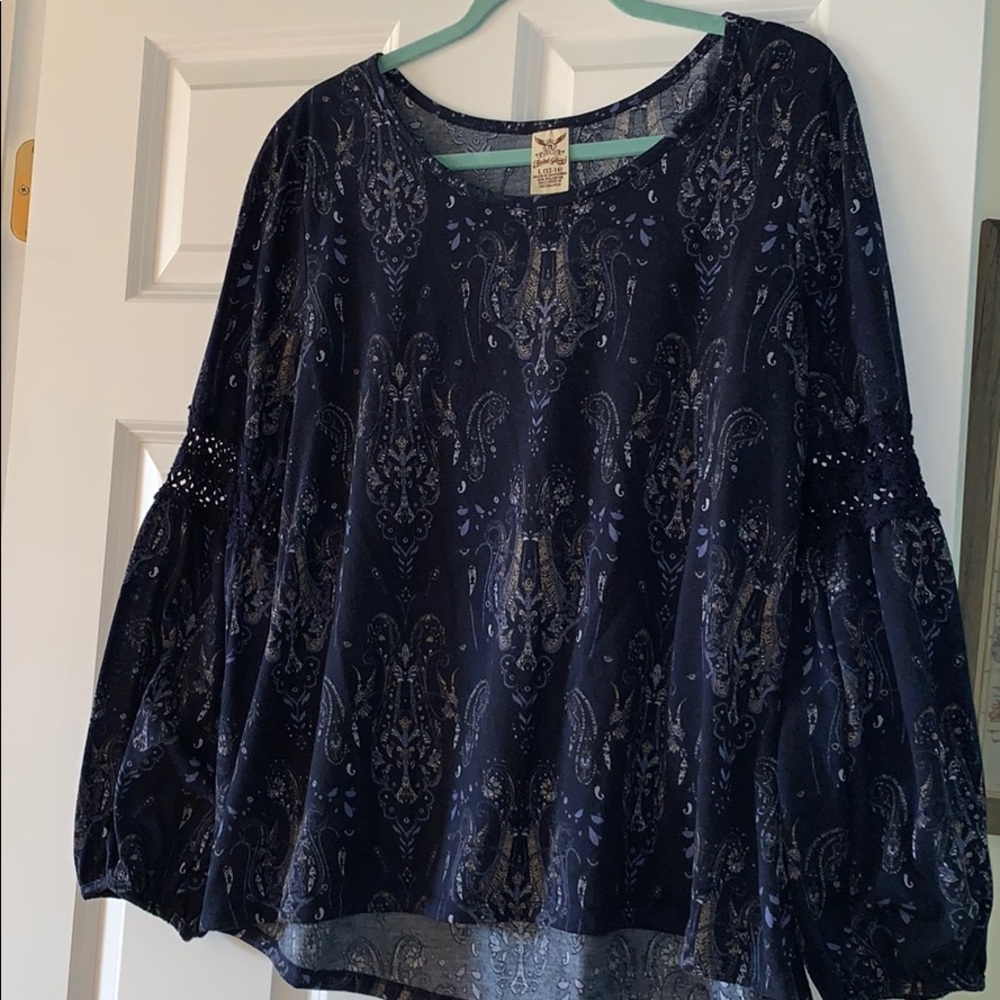 Long-sleeve paisley top